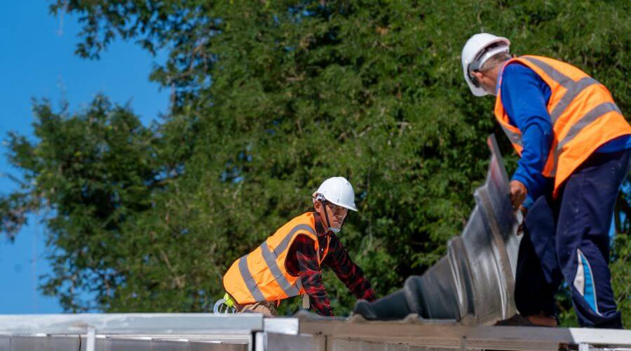 Professional new roof installation services in Ridgeville, IN